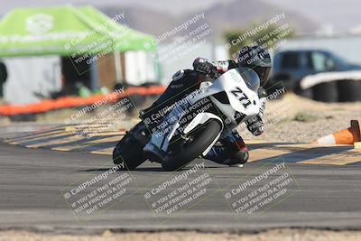 media/Oct-30-2025-Racers Edge (Thu) [[dabbdaf680]]/2-A Group/Session 2 (Turn 16)/